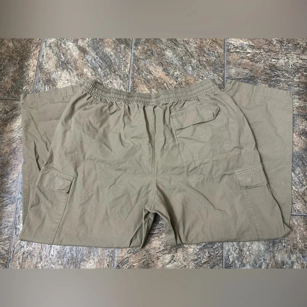 Nike Club Woven Cargo Parachute Pants- XL- 100% Cotton